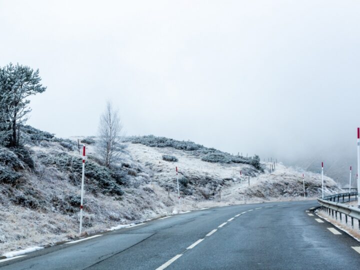 Coroczne wyzwanie zimy: Utrzymanie przejezdności dróg krajowych mimo trudnych warunków pogodowych