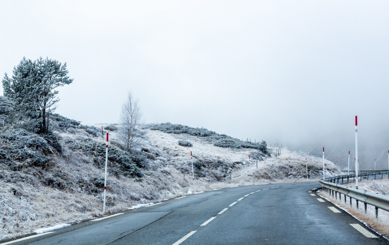 Coroczne wyzwanie zimy: Utrzymanie przejezdności dróg krajowych mimo trudnych warunków pogodowych