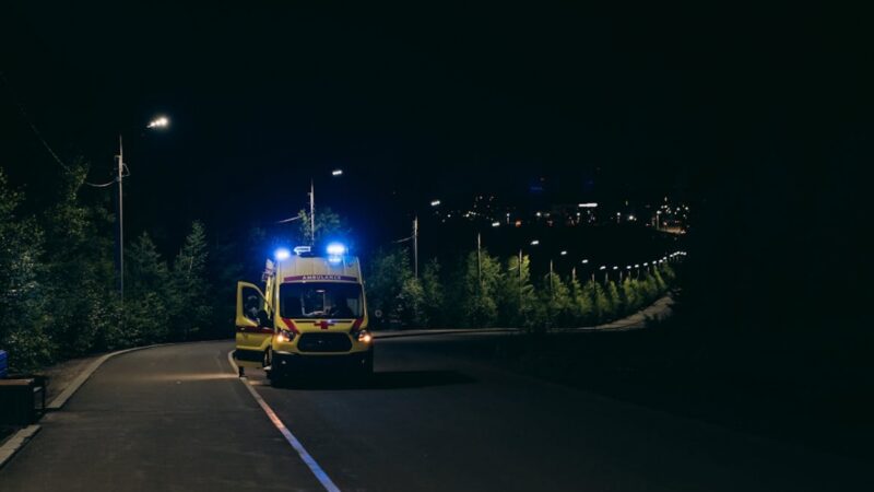Wypadek drogowy w Górzycy: radiowóz policji i auto osobowe zderzyły się, ranni trafią do szpitala