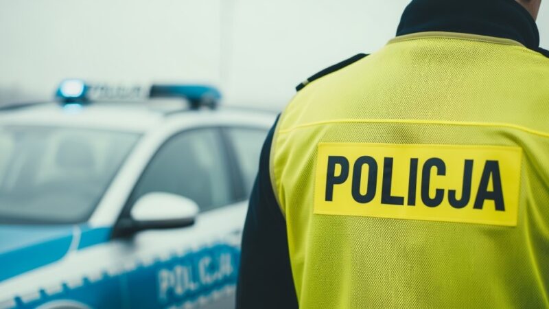 Bezpieczny powrót z wakacji: Policja wzywa kierowców do ostrożności na drogach