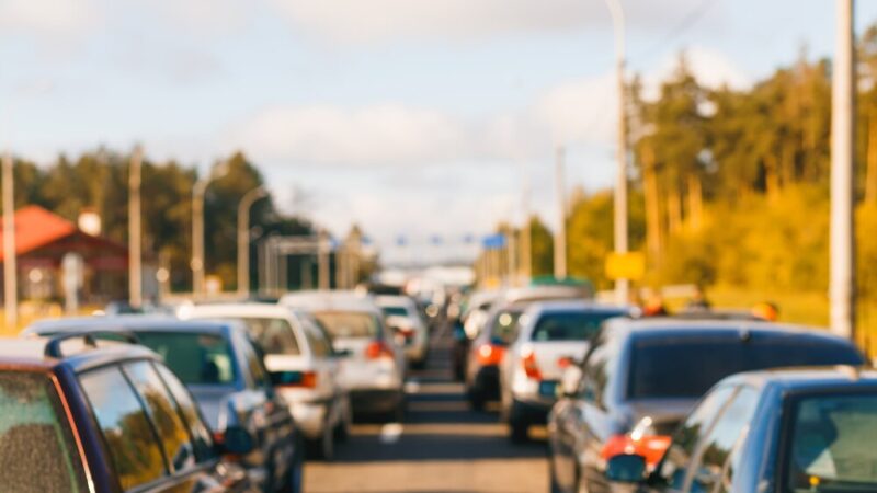 Karambol na A6: Utrudnienia w ruchu między Rzęśnicą a Dąbiem