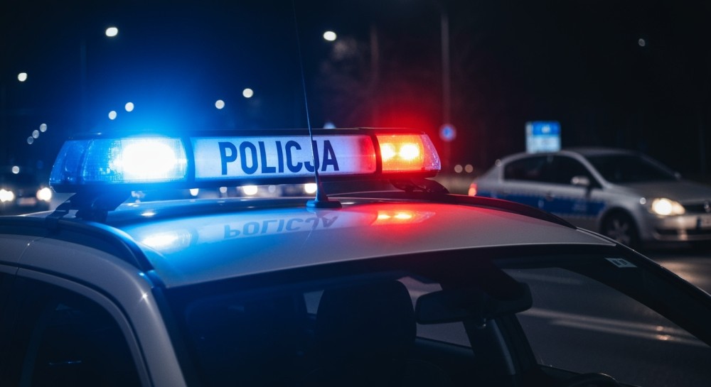 Policja poszukuje oszusta, który podawał się za pracownika banku i okradł kobietę przez BLIK
