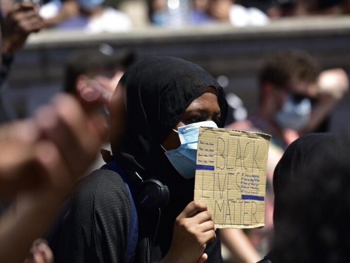 Szczecin: Policja rozbija siatkę przemytników, zatrzymując sześciu nielegalnych migrantów