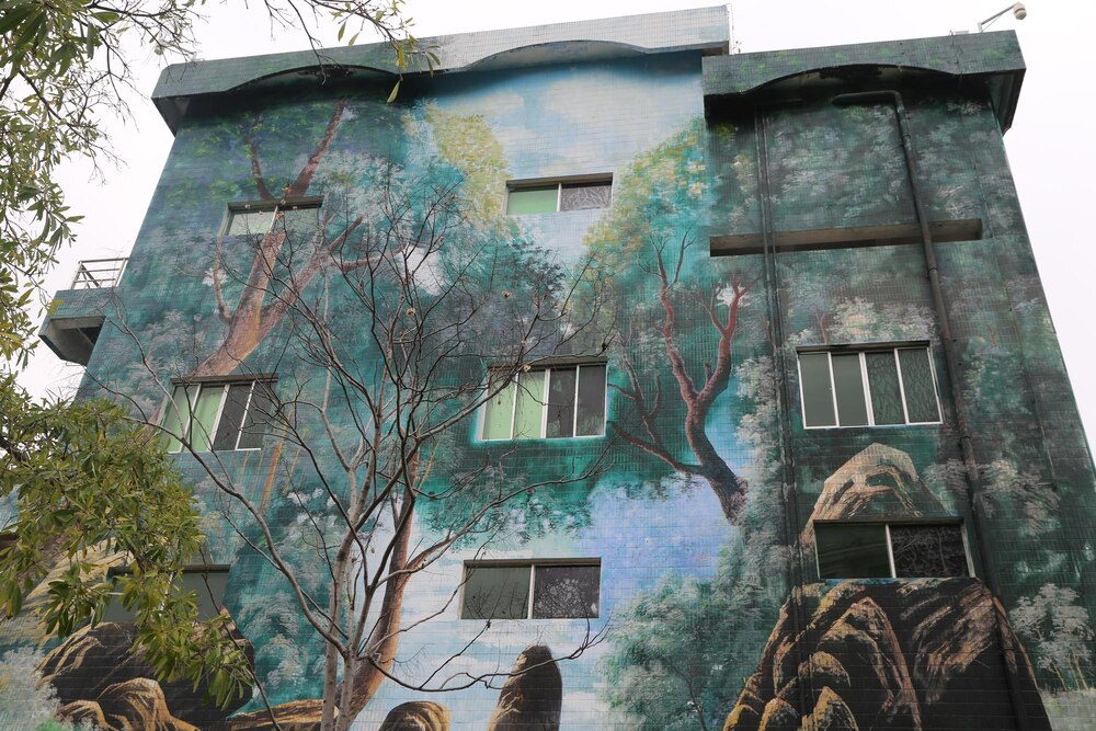 Szczecin zyskał nowy mural – historia Starego Miasta na tle Odry!