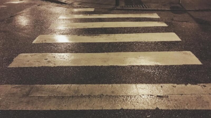 Bezpieczna droga do szkoły: Policja w Szczecinie-Pogodno chroni dzieci przed zagrożeniami