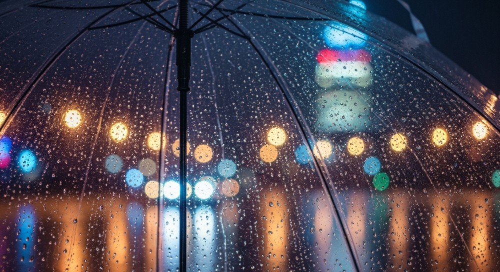 Burze nad Szczecinem: Przygotuj się na gwałtowne zjawiska atmosferyczne!