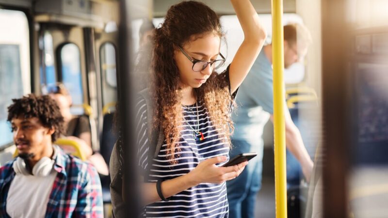Szczecin w drodze do nowoczesności: dwie firmy walczą o dostawę 22 nowych autobusów