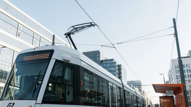 Szczecin wprowadza rewolucję w komunikacji: tramwaje co 12 minut w godzinach szczytu!