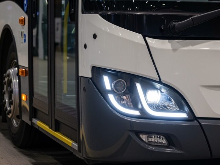 Szczecin zyskuje nową linię autobusową nr 74 – komfort i ekologia na wyciągnięcie ręki!