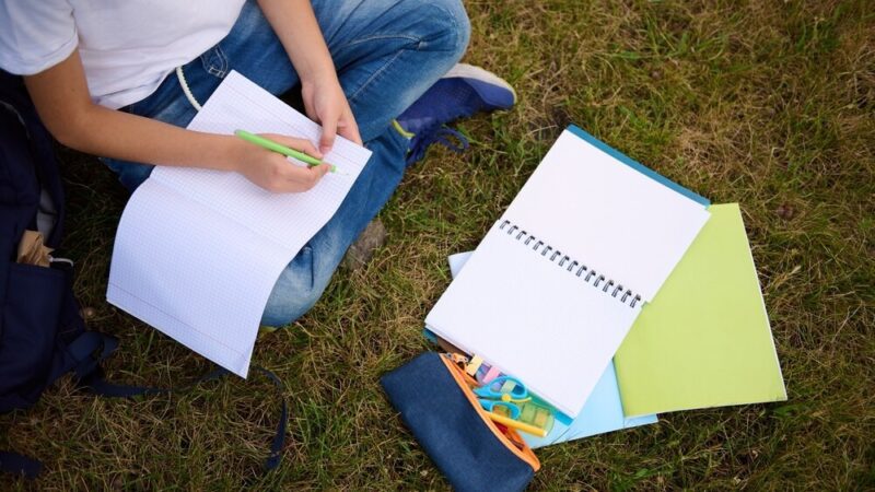 Bezpieczne Dzieciństwo: Młodzież w Walce z Przemocą