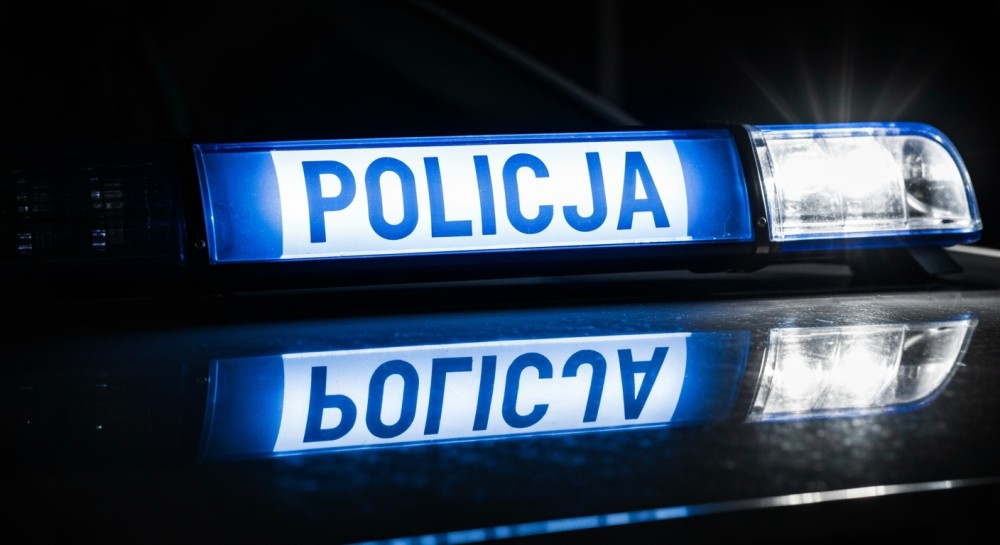 Seniorzy w Dąbiu uczą się, jak nie dać się oszukać – Spotkanie z policją pełne cennych wskazówek!