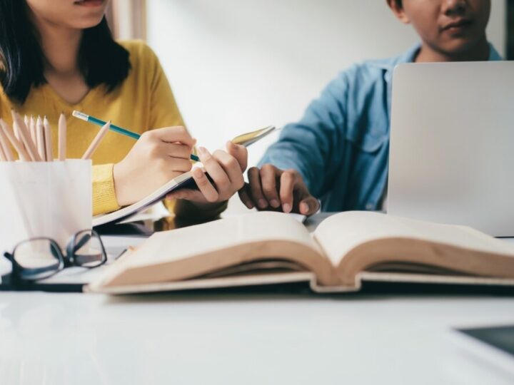 Młodzież z Gryfiny stawia czoła przemocy rówieśniczej i mediom społecznościowym w debacie oksfordzkiej