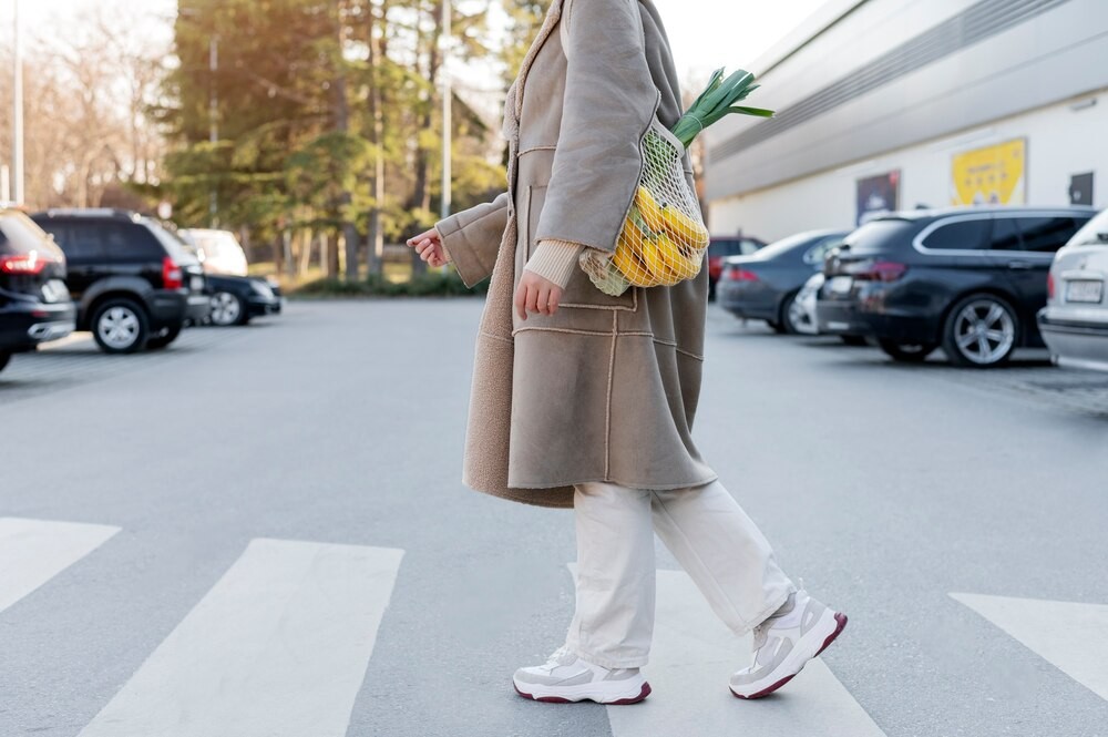 Bezpieczne przejścia: przedszkolaki uczą się zasad ruchu drogowego