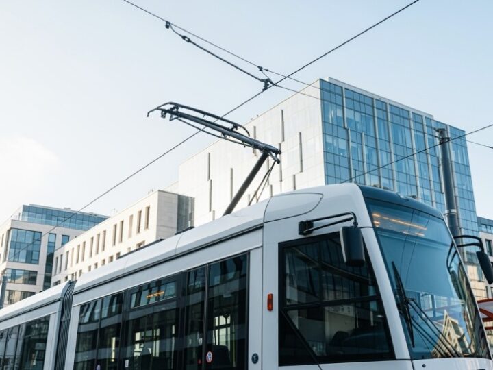 Co było przyczyną wykolejenia tramwaju na ulicy Parkowej