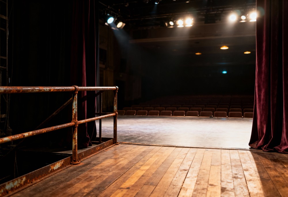 Teatr jako narzędzie walki z uzależnieniami: Młodzież na scenie dla zdrowia