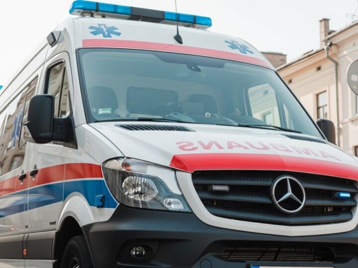 Policjanci w akcji: Jak uratowali życie 16-latki na moście