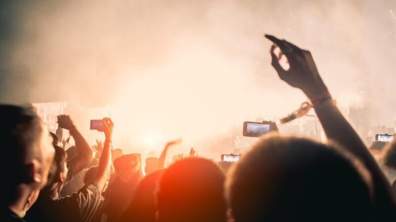 Magia świąt w dźwiękach: koncert chóru w Nowym Warpnie!