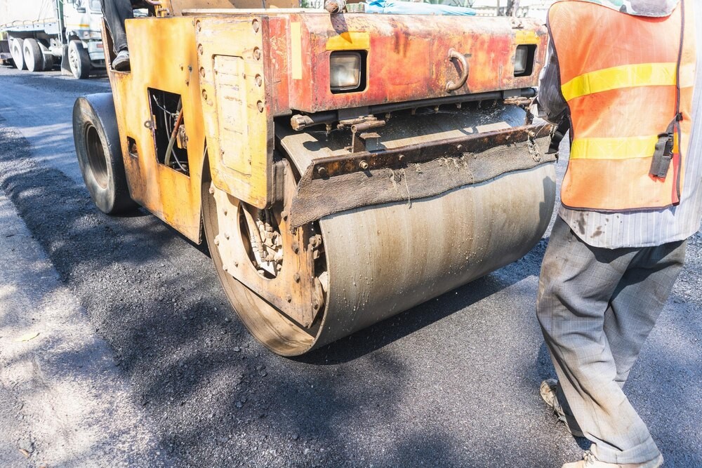 Zimowe utrzymanie dróg w Kołbaskowie – jak zgłaszać problemy?