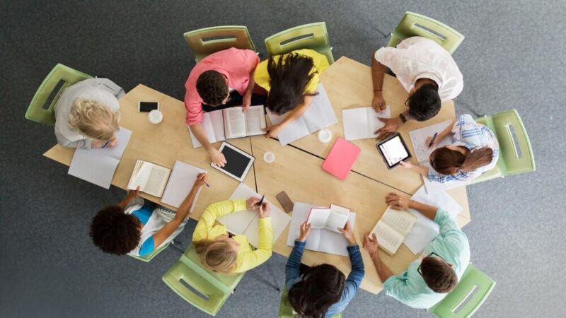 Młodzież w Gryfinie: Rozwijaj Liderów na II Konferencji Samorządów