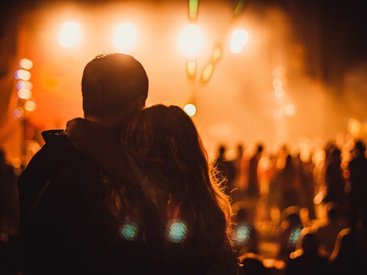 Ferie pełne folkloru: Muzyczne odkrywanie tradycji w Wełtyniu