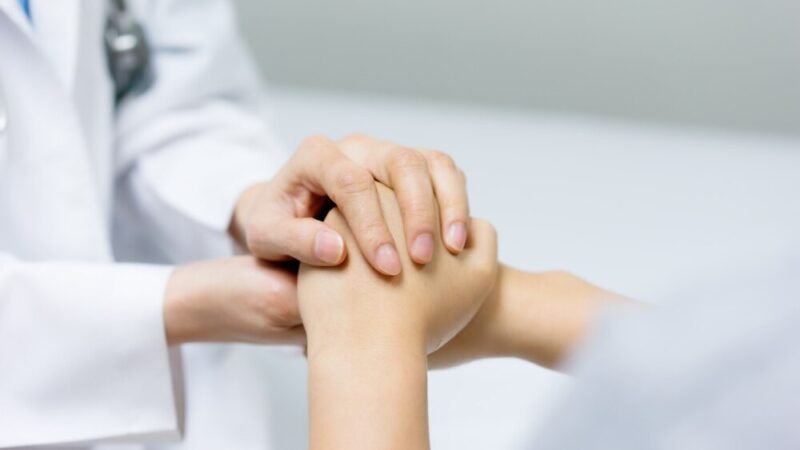 Nowa infolinia Helpline wspiera chorych na Alzheimera i ich opiekunów