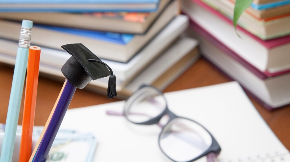 Wiosenne Eksperymenty: Pożegnaj Zimę w Fabryce Wody!