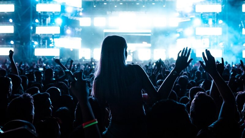 Muzyczne Walentynki w Pałacu Ostoja: Wieczór Pełen Magii i Emocji!