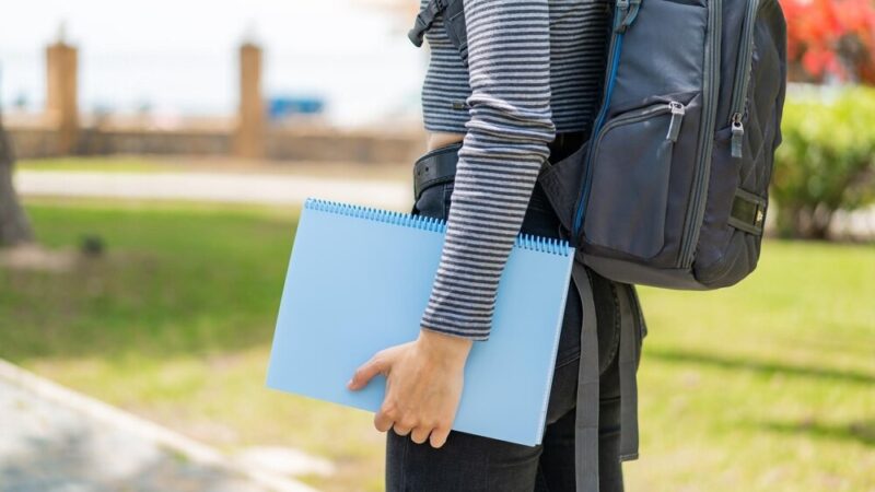 Młodzież w centrum uwagi: jak budować lepsze relacje z nastolatkami?