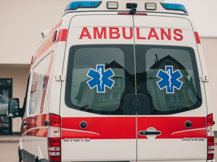 Nastolatka na krawędzi dachu: Policja w akcji ratunkowej w Szczecinie