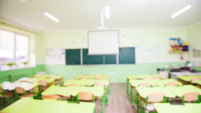 Nowoczesne moduły w Dołujach – budowa szkoły z nowymi możliwościami dla uczniów