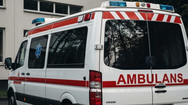Bezpieczne chwile nad Jeziorem Głębokim: Policja i strażacy czuwają nad wypoczywającymi