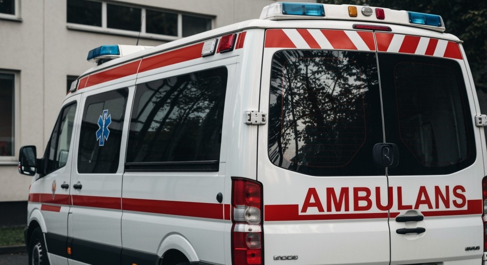 Bezpieczne chwile nad Jeziorem Głębokim: Policja i strażacy czuwają nad wypoczywającymi