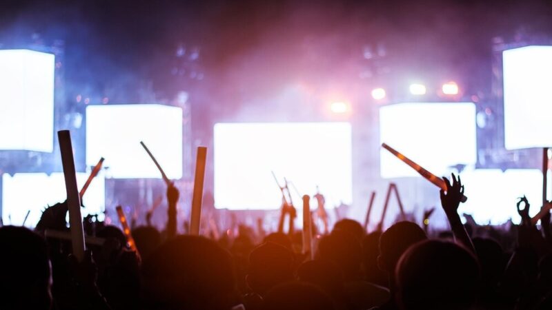 Festiwal Come With Us 2026: Muzyczne i Artystyczne Doznania w Parku Kasprowicza!