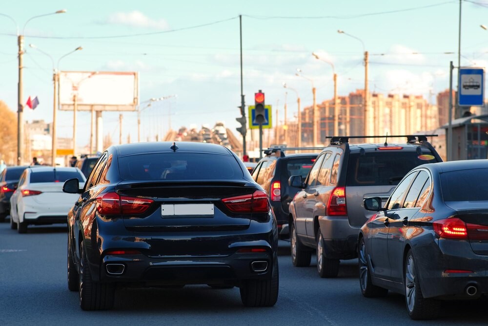 Utrudnienia na Moście Pionierów: Zmiany w organizacji ruchu już od dziś!