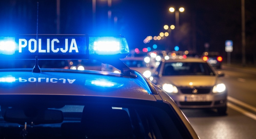 Nietrzeźwi kierowcy bez prawka z dzieckiem w aucie zatrzymani przez policję