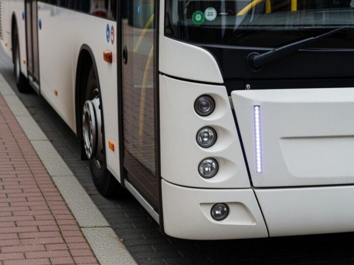 Zmiany w kursowaniu autobusów 75 i 87 przy dworcu Szczecin Główny 18 sierpnia